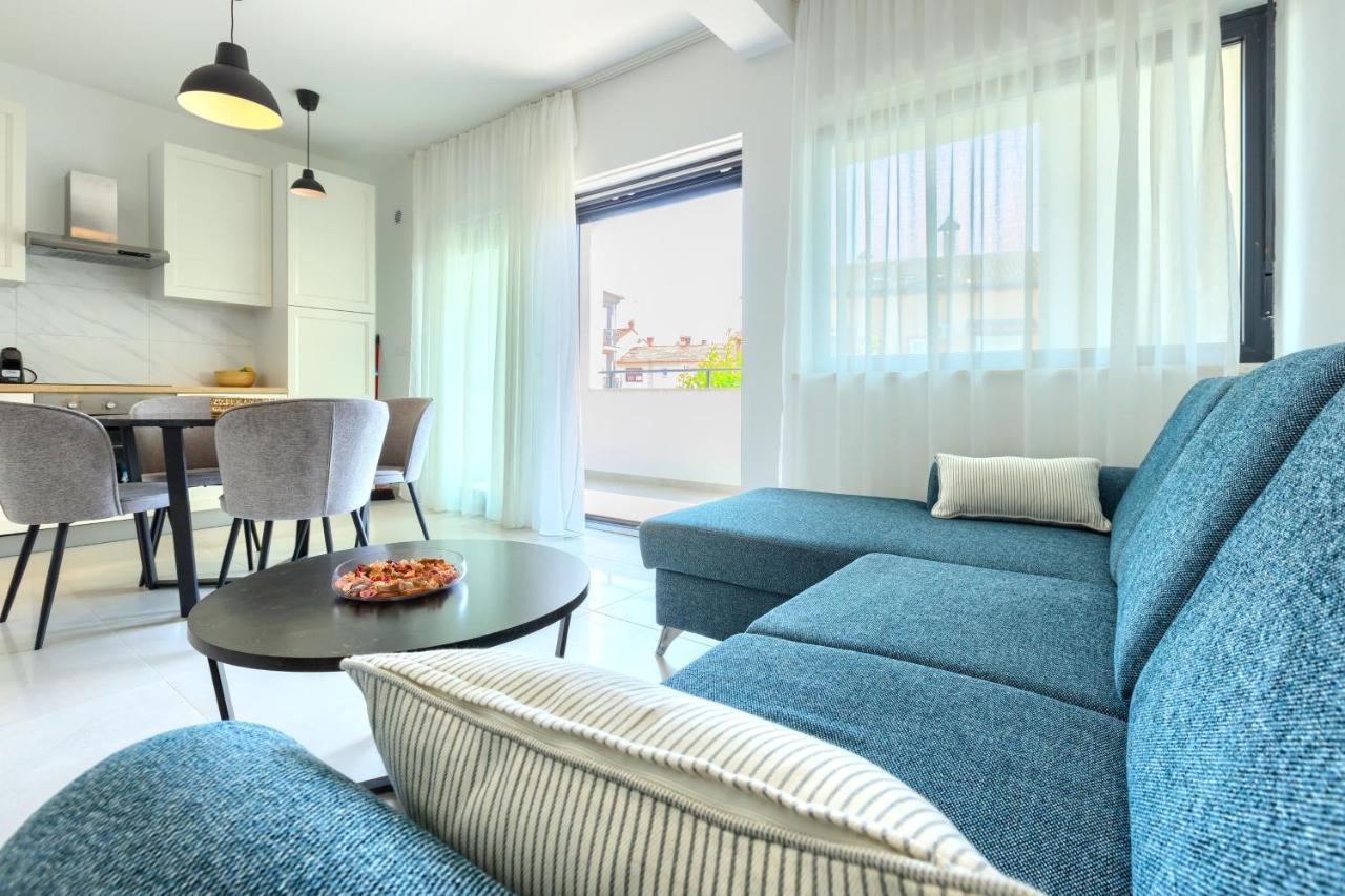 Apartments La Scogliera Ровінь Екстер'єр фото