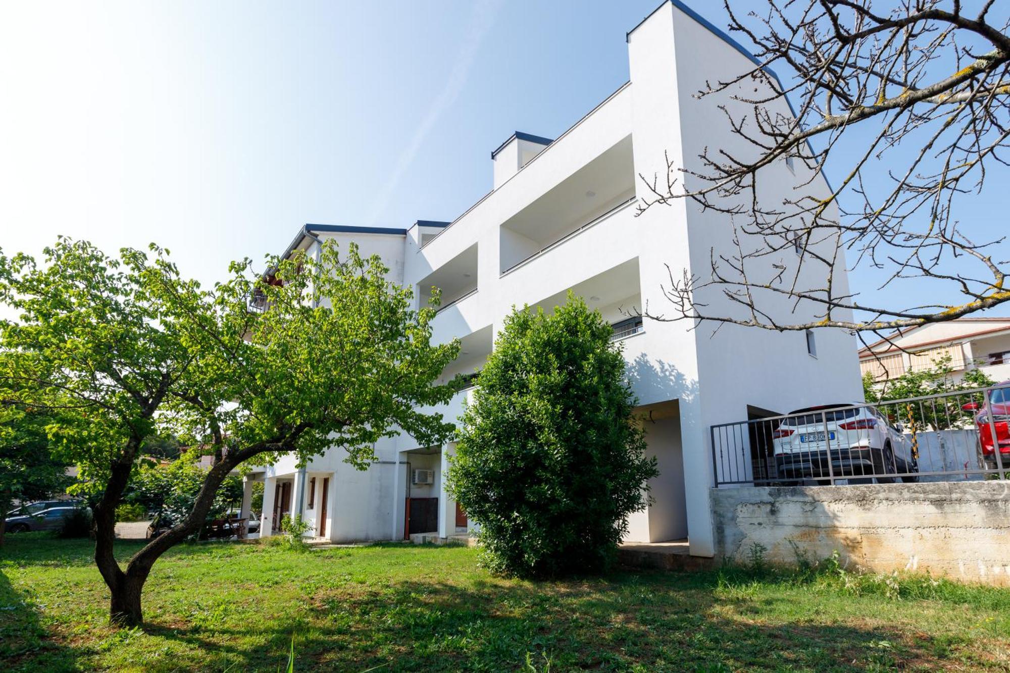 Apartments La Scogliera Ровінь Екстер'єр фото
