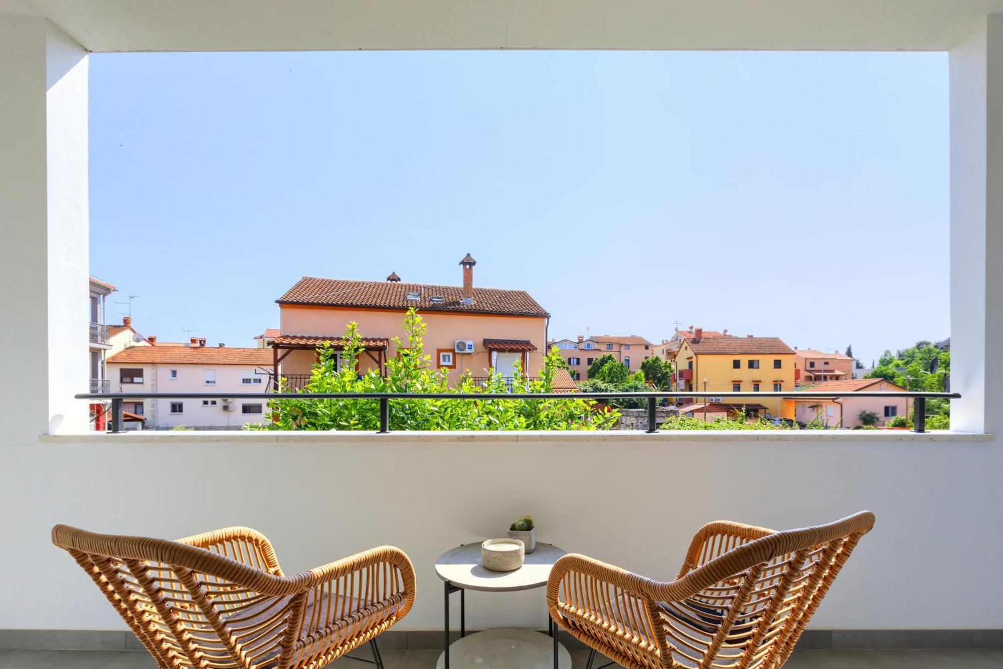 Apartments La Scogliera Ровінь Екстер'єр фото